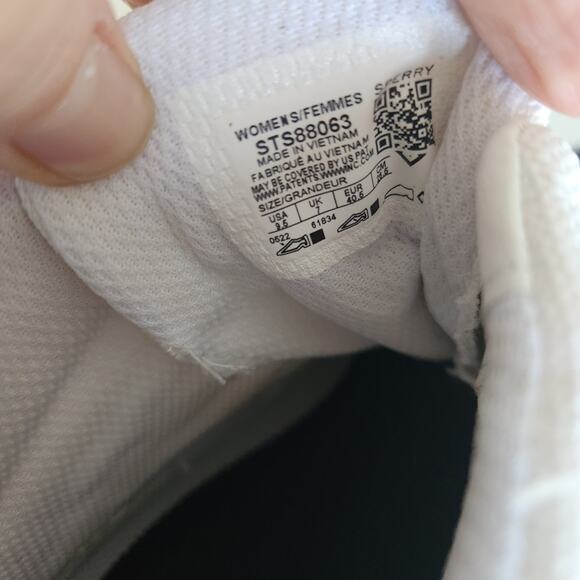 Sperry Women's Duck Float Zip Seacycled Winter Boot, Black/White, 9.5 - Picture 8 of 11